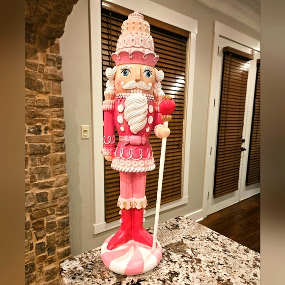 22" Regal Candy Land Nutcracker in Pink - Picture 1 of 5